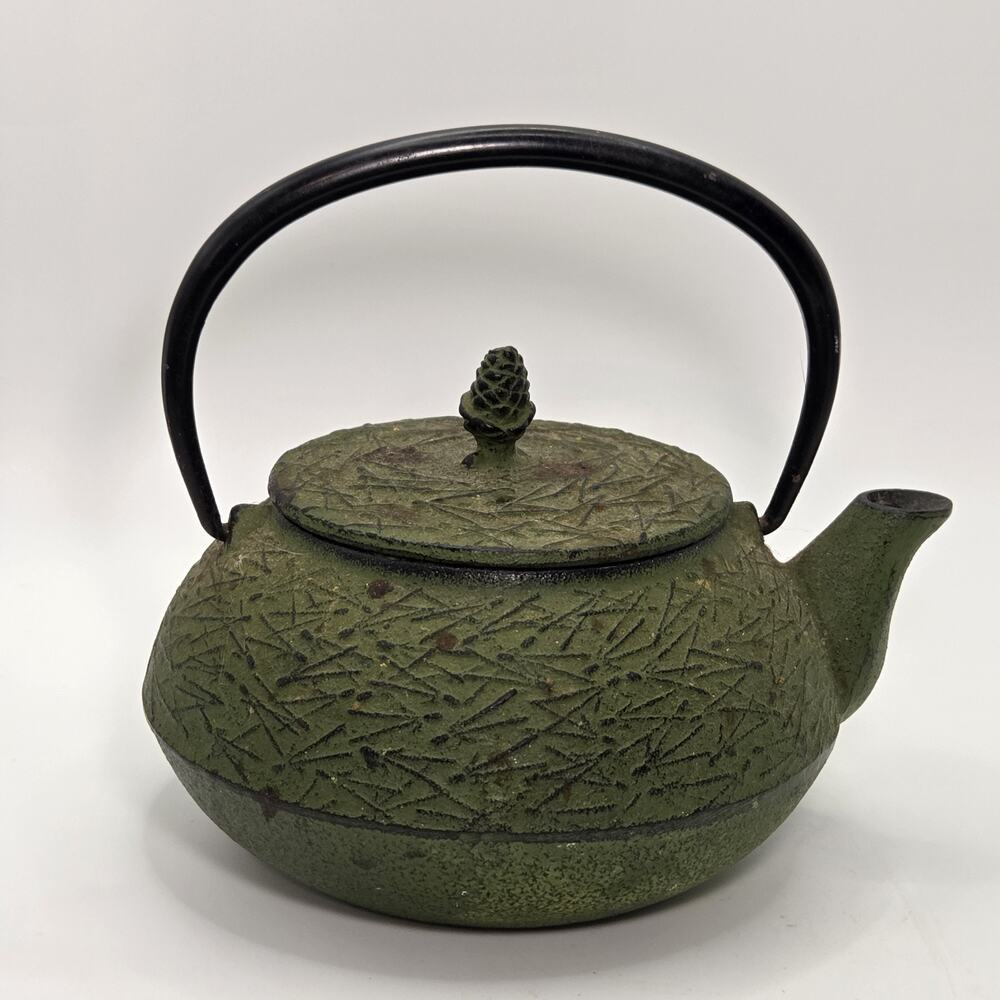 Iwachu Tetsubin Cast Iron Teapot Green Pine Needle Design Vintage Collectible
